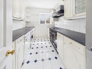 KITCHEN- click for photo gallery